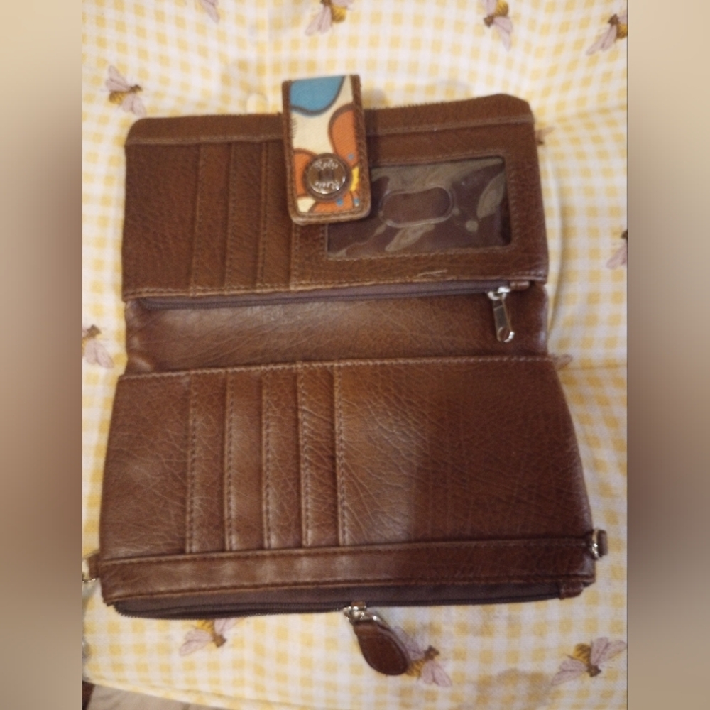 Colorful Floral Relic Wallet - Picture 3 of 6